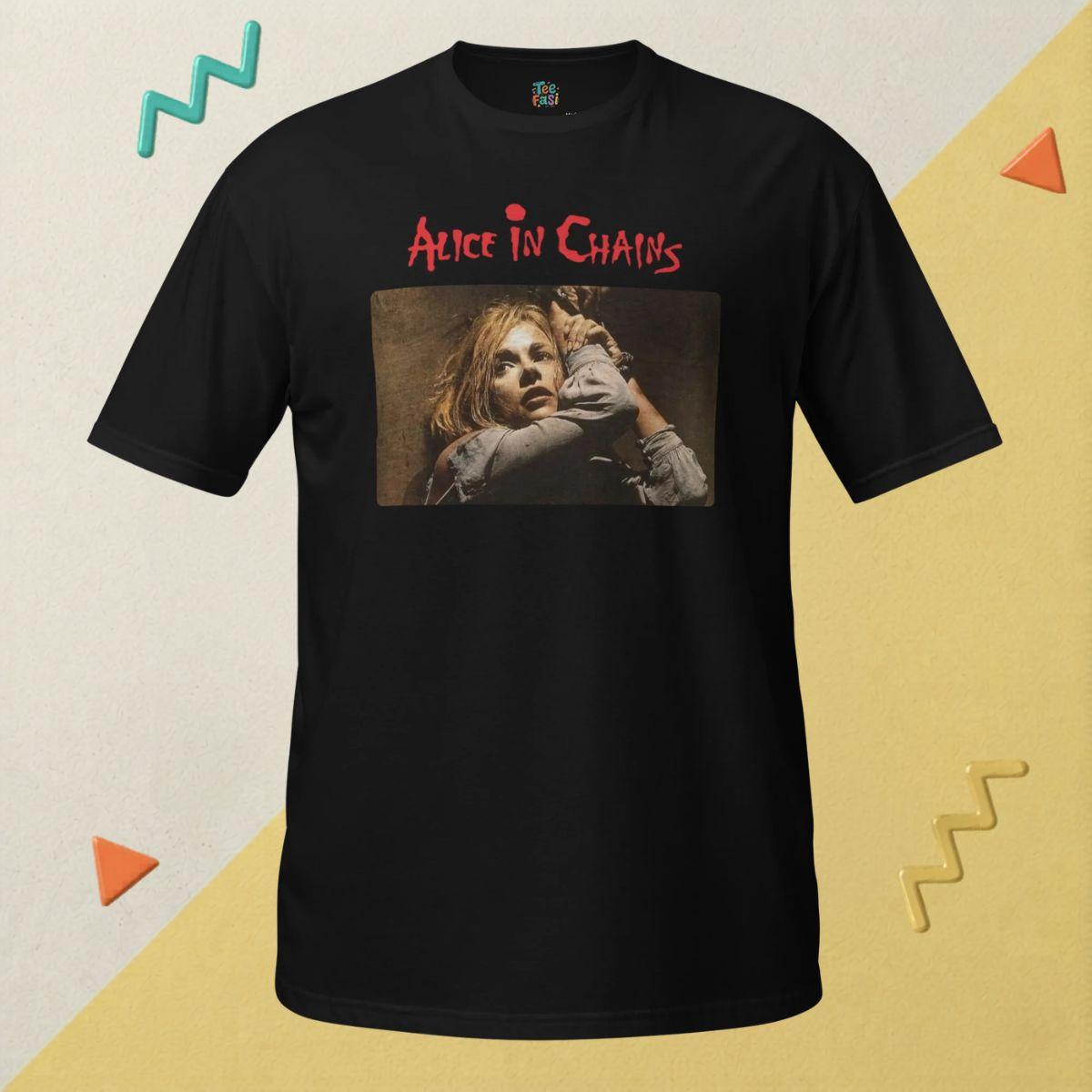 Everything is a Chain T-Shirt – Black